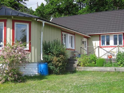 . Three-Bedroom Holiday home in Skå