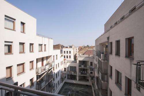 Central Passage Apartments by Vagabond Room Type - Studio (3 Adults) Central Passage Apartments by Vagabond Room Type - Studio (3 Adults)