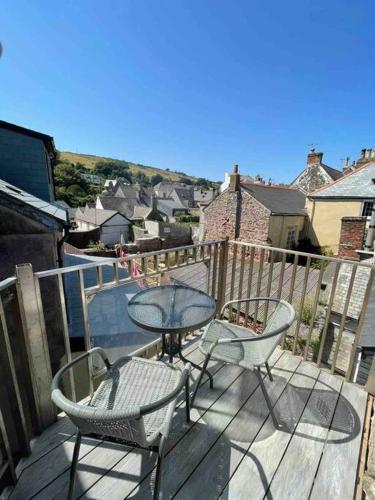 The View, Kingsand, luxurious seafront penthouse apartment with sun trap balcony and incredible sea views