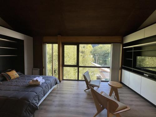 One-Bedroom Apartment image 10