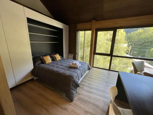 One-Bedroom Apartment image 9