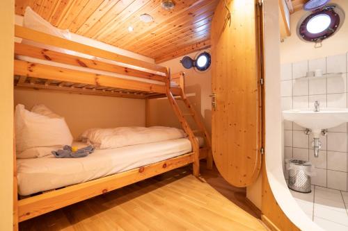 Küstenmotorschiff Aventura, Бремен (фото 4)
