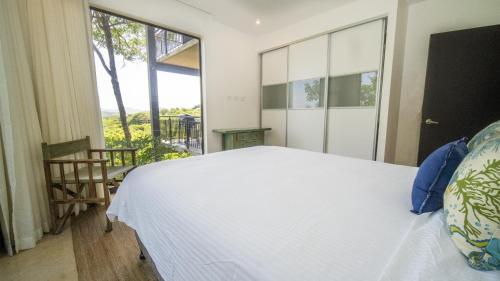 Roble Sabana 105 Luxury Apartment - Reserva Conchal