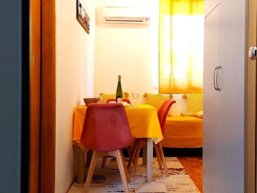 One Bedroom Apartment image 10