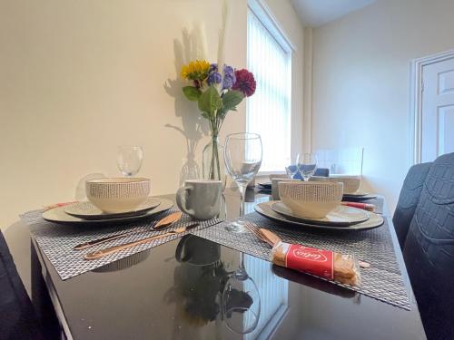 Fogs Property - Darlington City Apartments, Darlington (photo 9)