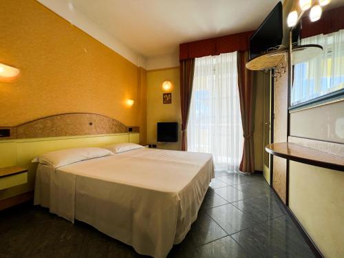 Hotel Soleblu - image 4