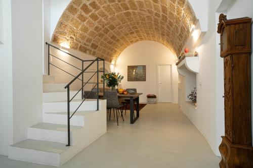  1700´s House with Panoramic Rooftop Terrace in Matino in Matino