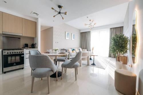 Spacious & Bright 2bedroom Apts with Balcony Dubai Creek, Dubai (Foto 6)