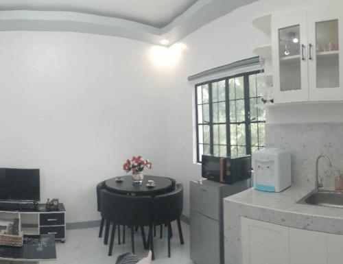 Kitchen, Estien's cozy apartment near Lu-Li Island