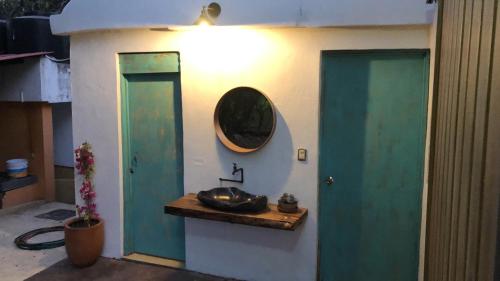 Shower, Cocuyo Glamping in Santo Domingo Barrio Alto