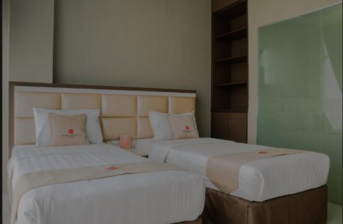 Osaka Hotel Batam Room Type - Deluxe Twin Room with Sea View