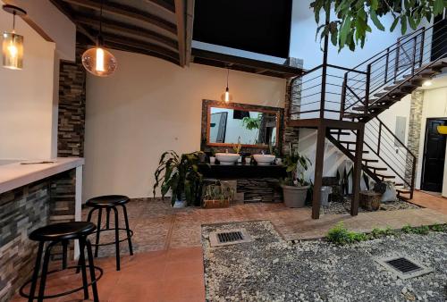 Facilities, Altea Hostal in Santa Ana