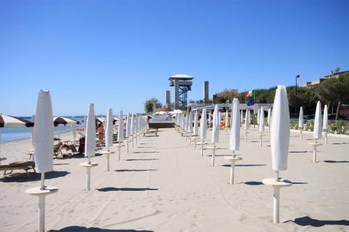 Strand, Agenzia Vear- Cile 41 in Lido Delle Nazioni