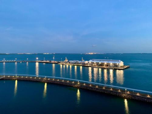 Serenity Deja Blue - at Darwin Waterfront