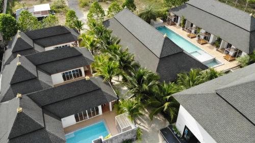 Amadha Villas Retreat - Free Tuk-Tuk Service To the Beach