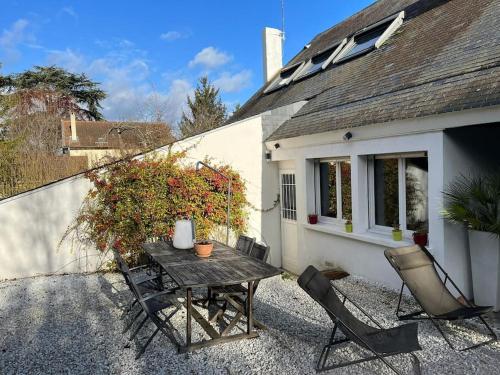 Facilities, Villa Architecte - La Celle saint cloud in Bougival