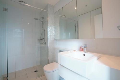 1 bedroom apartment in Docklands