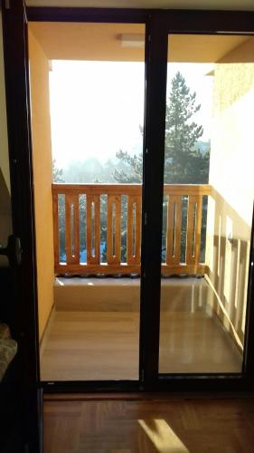 Eros apartmani in Jezero