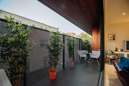 Lovely Apartment In Wonderful Windsor in Prahran