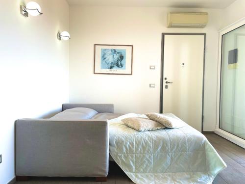 Relax Vista Mare con A/C, Wi-Fi & Free Parking.