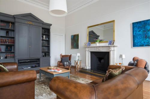 Magnificent Georgian 3-Bedroom Apartment in New Town, Эдинбург (фото 2)