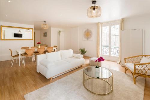 Cosy 4 Bedrooms 2 Bathr Apartment - Champs Elysées