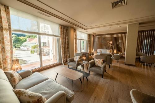 443201714 Gran Hotel Balneario De Puente Viesgo