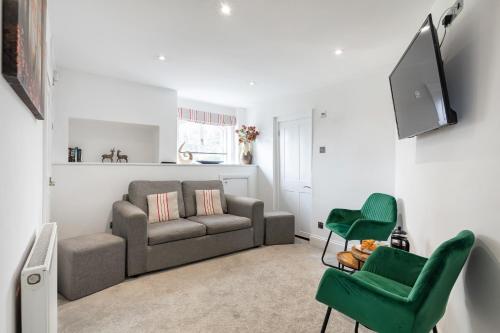 Castle Properties: The Duchess, 3 Bed Family cottage photo 3