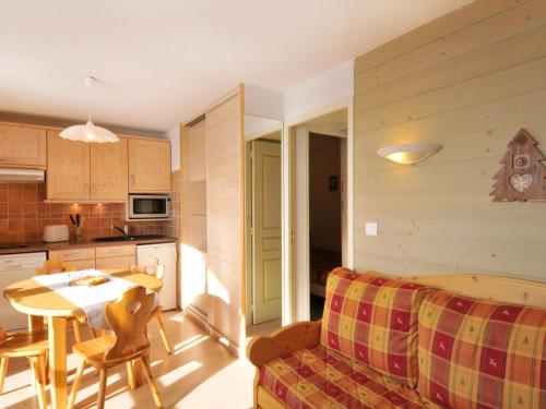 Appartement rénové 2 pièces skis aux pieds avec balcon - FR-1-181-2050 (Appartement renove 2 pieces skis aux pieds avec balcon - FR-1-181-2050) in Ла План