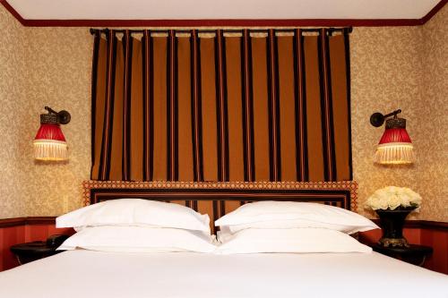 Double or twin room, deluxe