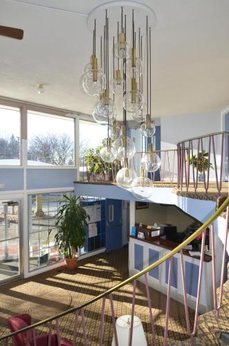Red Carpet Inn and Suites Ebensburg - 로비