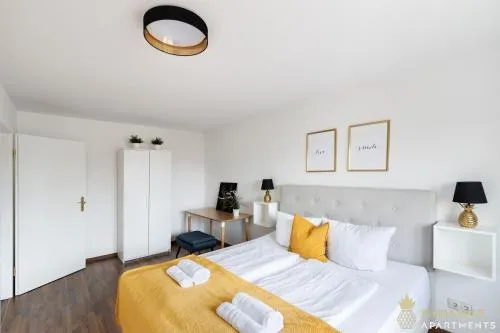 PINEAPPLE APARTMENTS - Dresden Mitte III - free parking in Dresden, Deutschland