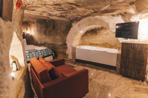 room detail thumbnail 1