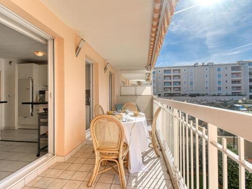 Apartment Residence Les Jardins d'Eden by Interhome near Restaurant pizzeria l'escale
