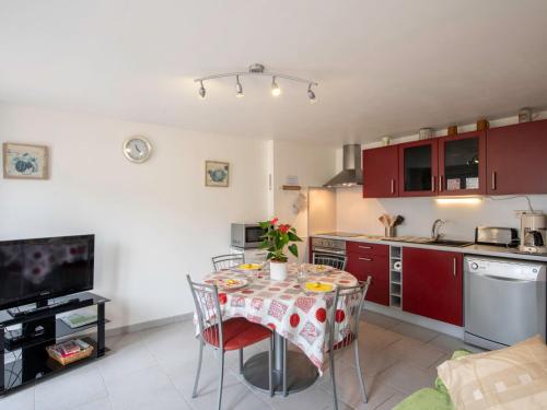 Holiday Home Le Champ des Mouettes by Interhome in Saint-Pierre-en-Port