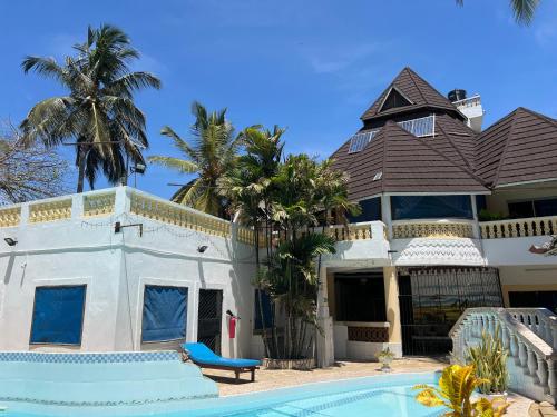 Diani Dream House - 5 Bedrooms & Ensuites