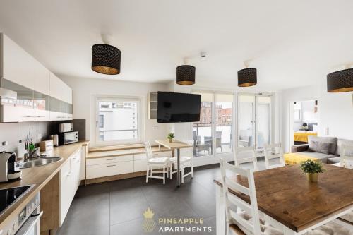 PINEAPPLE APARTMENTS - Zwinger VI - 98qm - 1x free parking, Dresden (Foto 9)