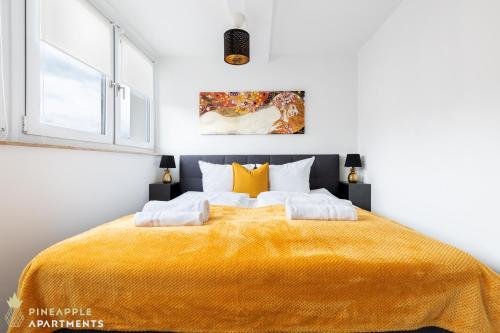 PINEAPPLE APARTMENTS - Zwinger VI - 98qm - 1x free parking, Dresden (Foto 3)