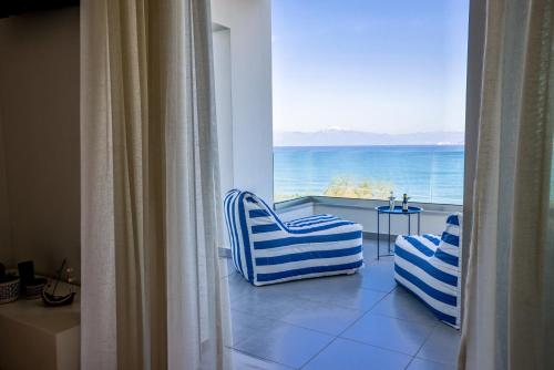 La Mer Bleue Boutique Suite