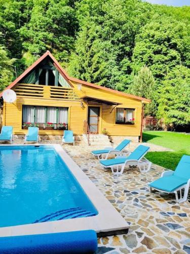 River House Transylvania in Muntele Băişorii