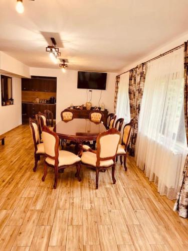 River House Transylvania in Muntele Băişorii