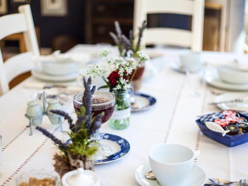 Birch House Bed & Breakfast - image 4