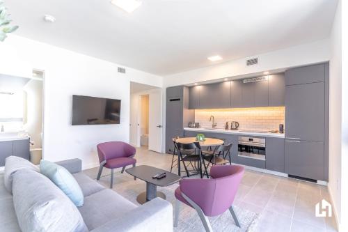 Superior Apartment image 6