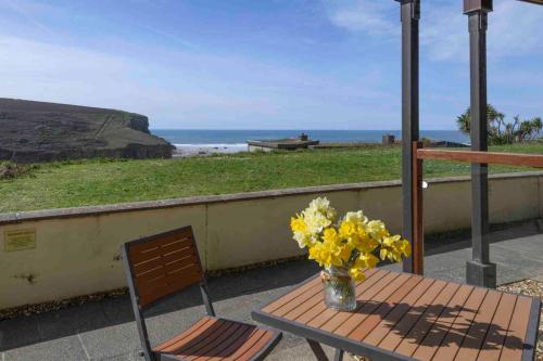 Facilities, White Lodge Apartments in Mawgan Porth