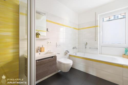 PINEAPPLE APARTMENTS - Zwinger II - 70qm - 1x free parking, Drážďany (fotografie 7)
