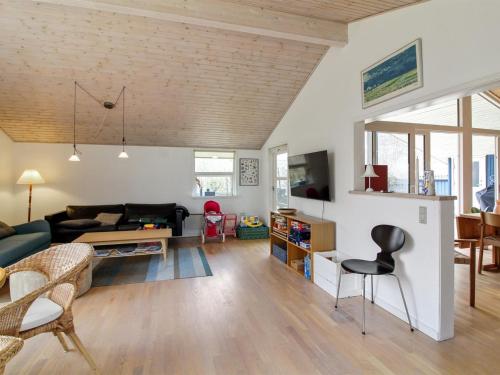  Holiday Home Arine - 700m from the sea in NW Jutland by Interhome in Bindslev