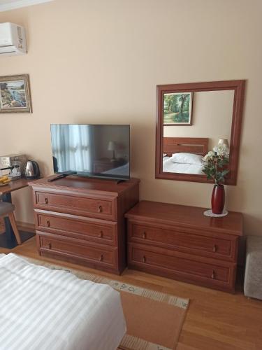 Home Sweet Rental, Tirana (photo 8)