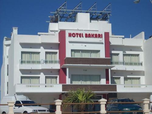 Hotel Boutique Bakari Located in Barrio Los Angeles, Hotel Boutique Bakari is a perfect starting point from which to explore Piriapolis. Both business travelers and tourists can enjoy the propertys facilities and services