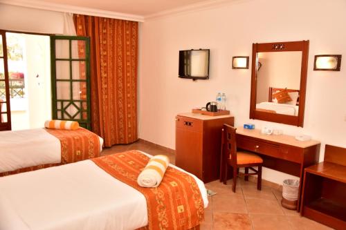 Verginia Sharm Resort & Aqua Park - image 2