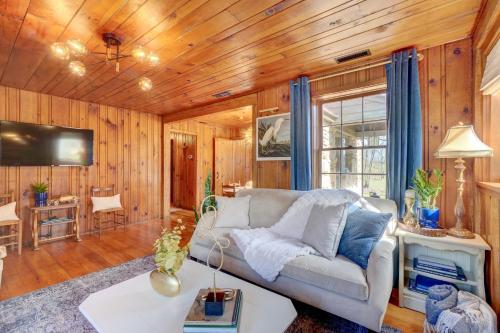 Historic Tennessee Vacation Rental on Homestead in Lake Tansi (TN)